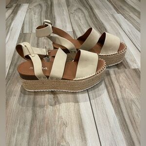 Soda Cream Platform Shoes with Chunky Sole